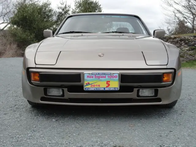 1984 Porsche 944 sport