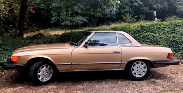 1983 Mercedes-Benz 300-Series Wood Grain