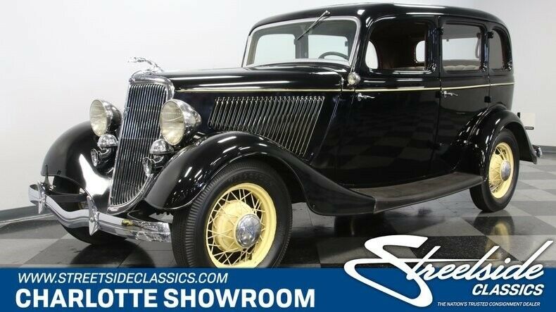 1934 Ford Other Deluxe Package