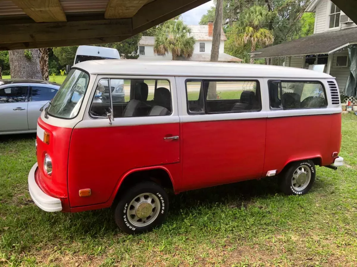 1974 Volkswagen Bus/Vanagon Bus