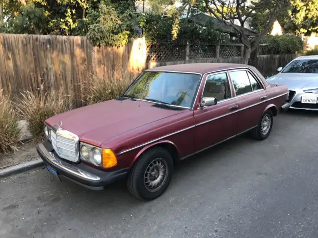 1984 Mercedes-Benz 300-Series