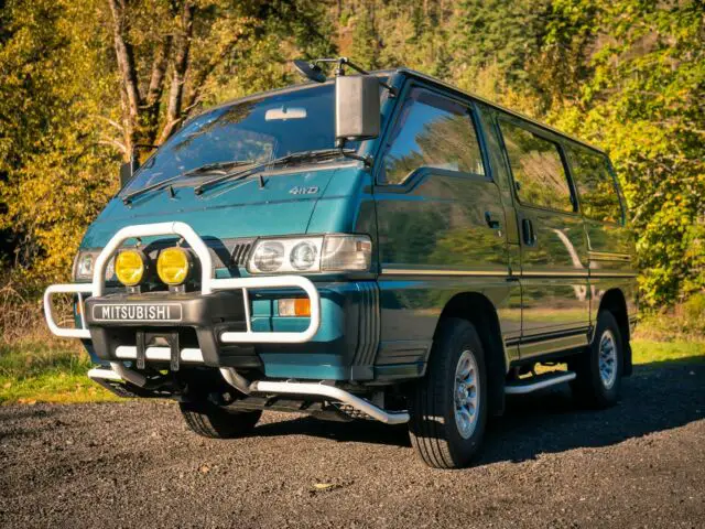 1993 Mitsubishi Delica