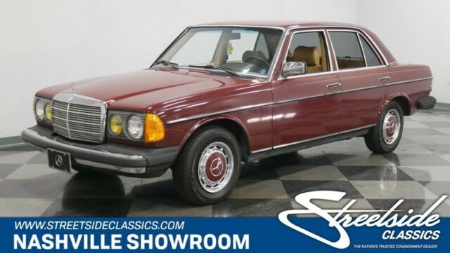 1983 Mercedes-Benz 200-Series --