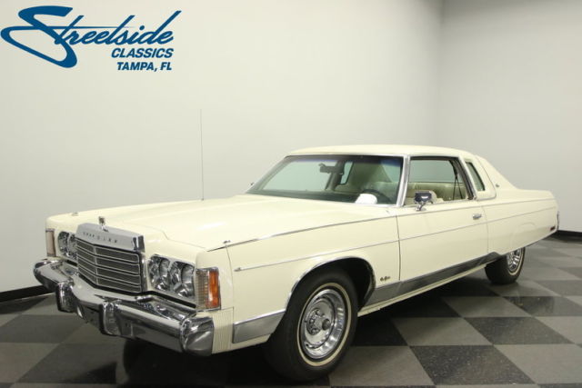 1974 Chrysler New Yorker Brougham