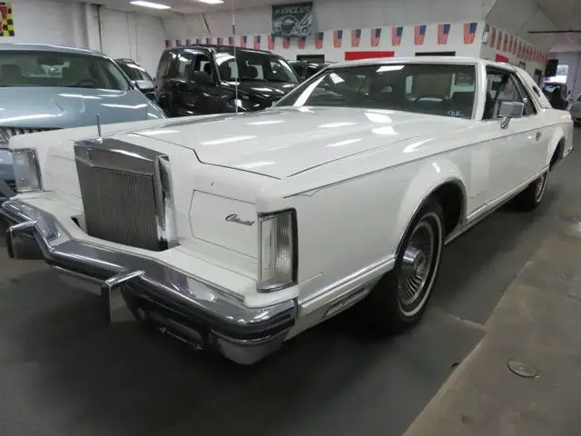 1979 Lincoln Continental MARK V / 6.6L V8