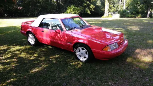 1992 Ford Mustang LX Convertible