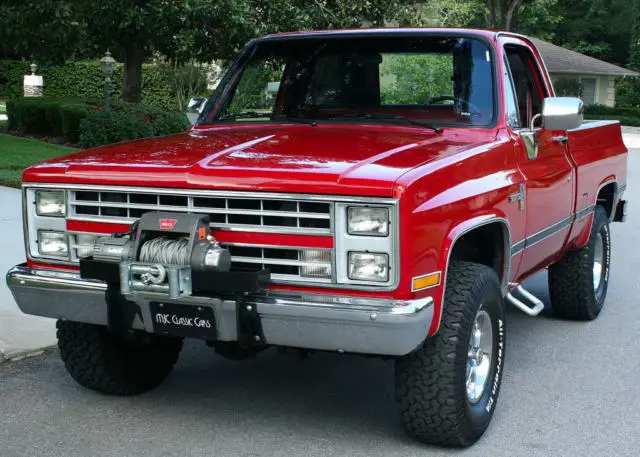 1985 Chevrolet C-10 SCOTTSDALE 4X4 SHORTBED - 2K MI