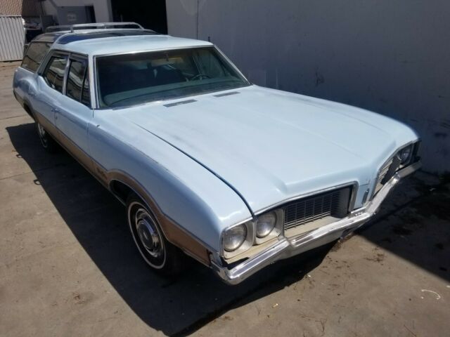 1970 Oldsmobile Vista Cruiser