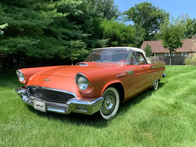 1957 Ford Thunderbird