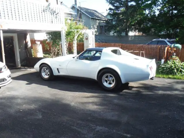 1977 Chevrolet Corvette coupe