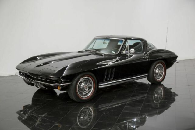 1965 Chevrolet Corvette Sting Ray Coupe --