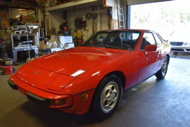 1988 Porsche 924 S Coupe 2-Door