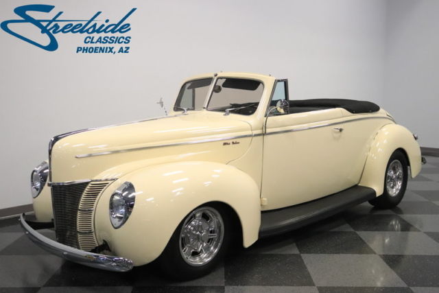 1940 Ford Deluxe Convertible