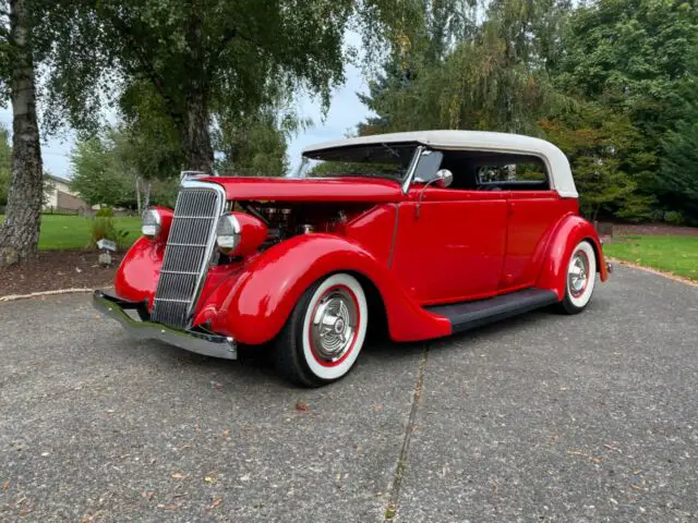 1935 Ford Model 48 Deluxe Phaeton