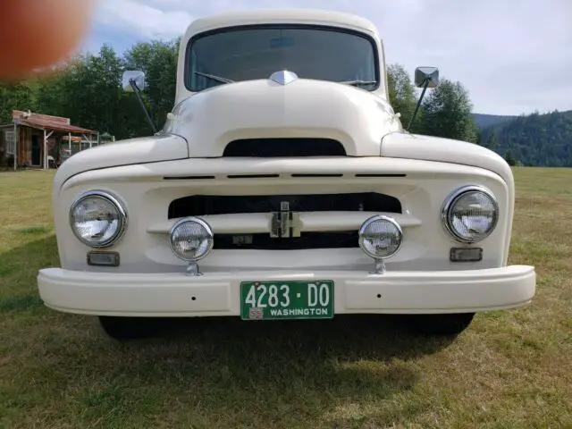 1955 International Harvester Travelall custom