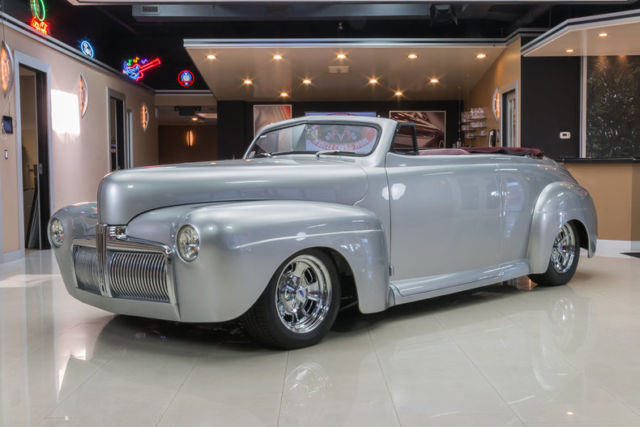 1942 Ford Cabriolet Street Rod