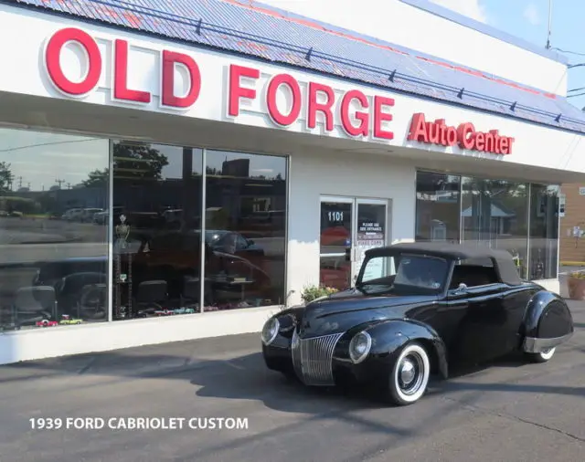 1939 Ford Cabriolet