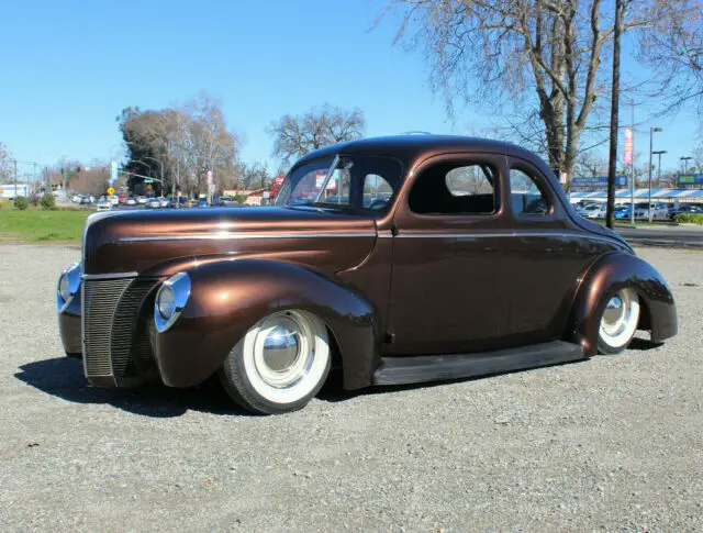 1940 Ford DeLUXE ROOTBEER BROWN METTALIC