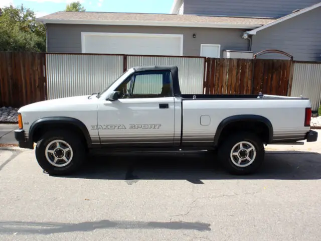 1989 Dodge Dakota