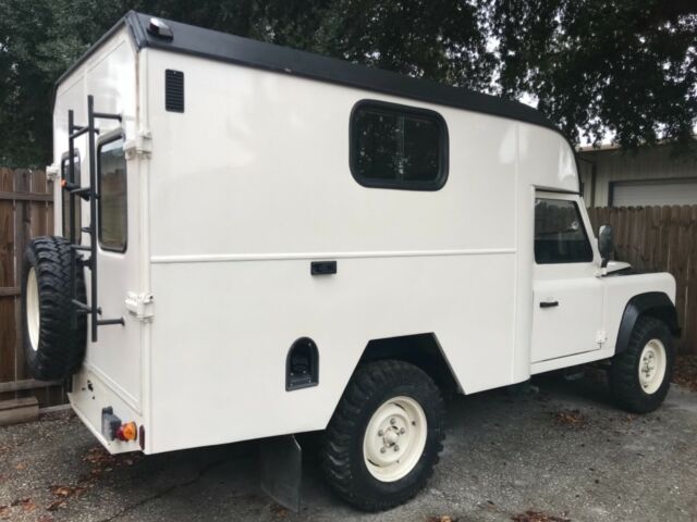 1991 Land Rover Defender