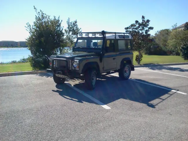 1992 Land Rover Defender