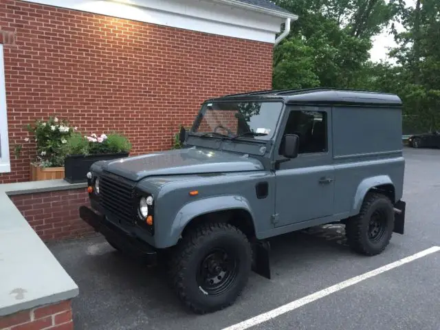 1987 Land Rover Defender