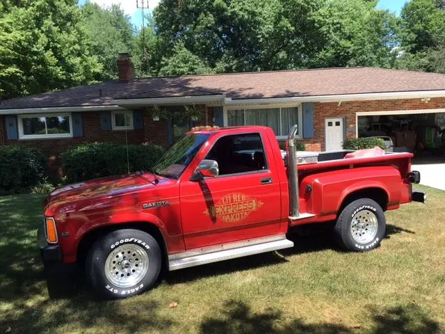 1990 Dodge Dakota Lil Red Express