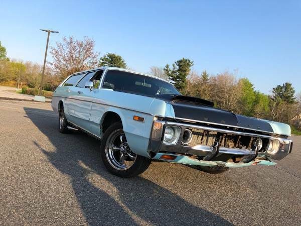 1972 Dodge Polara Custom Suburban