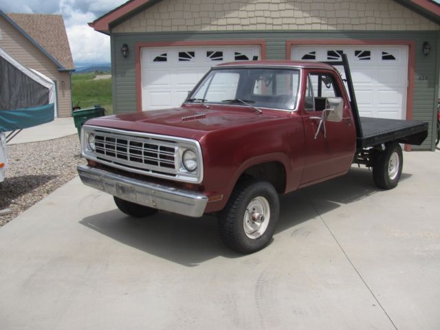 1974 Dodge Power Wagon