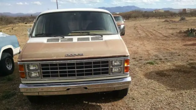 1985 Dodge Ram Van