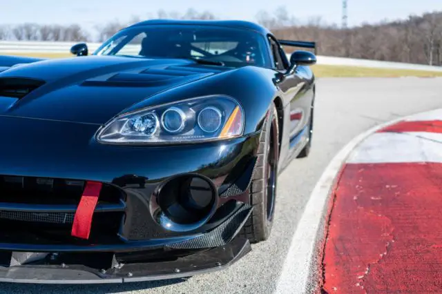 1900 Dodge Viper acr-x