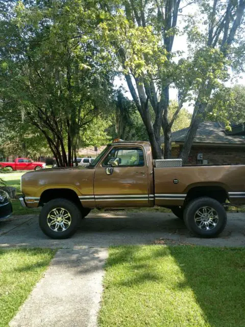 1977 Dodge Power Wagon