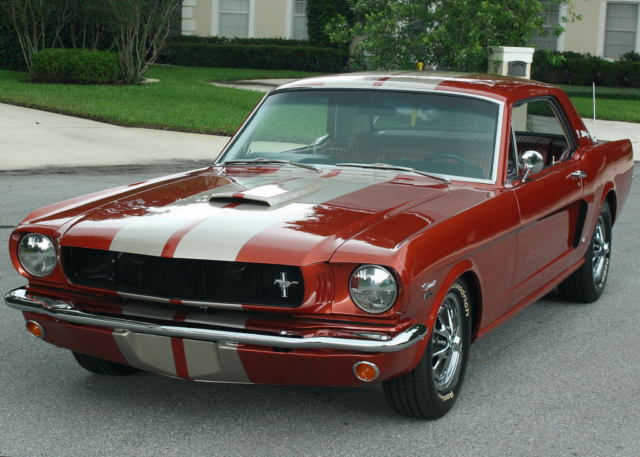 1966 Ford Mustang COUPE RESTORED - A/C - 200 MILES