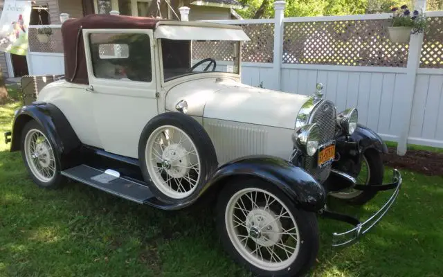 1939 Ford deluxe