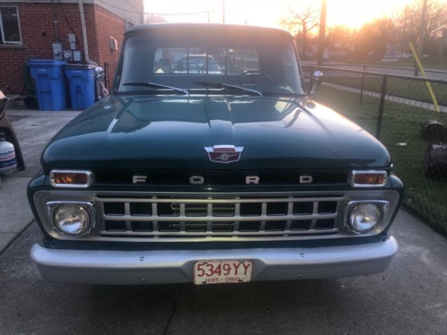 1965 Ford F-100