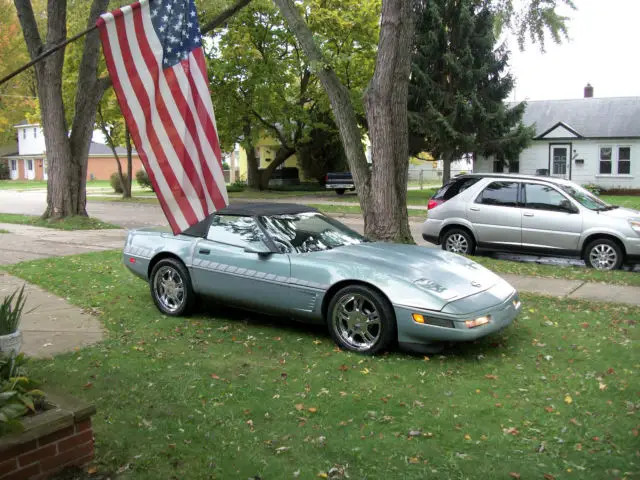 1990 Chevrolet Corvette Base Convertible 2-Door