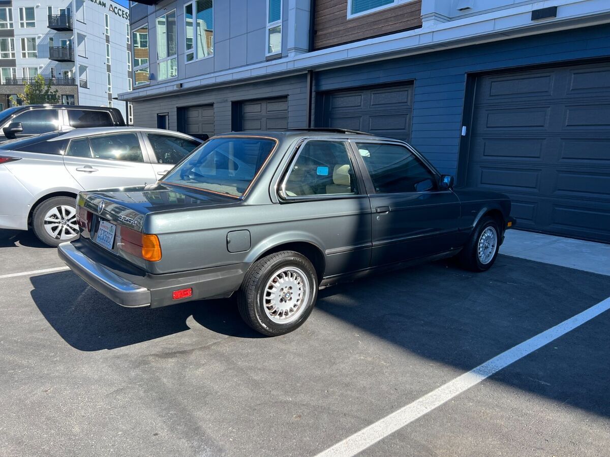 1985 BMW 3-Series E