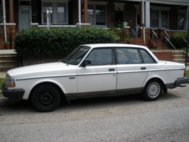 1991 Volvo 240 base