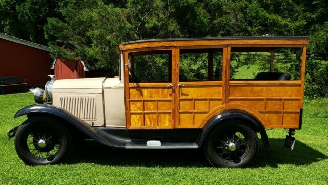1930 Ford suburban Woody