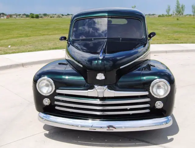 1948 Ford Deluxe Coupe