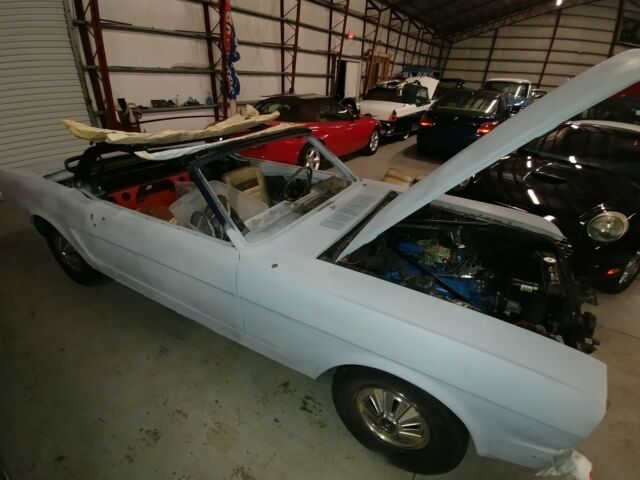 1966 Ford Mustang CONVERTIBLE DELUXE INTERIOR