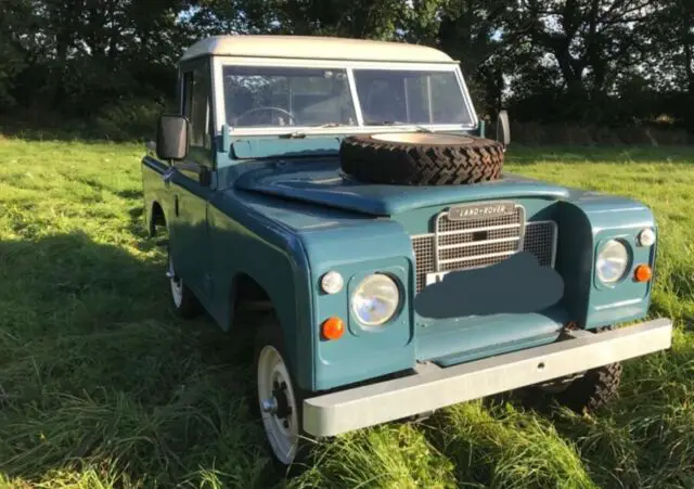 1970 Land Rover Defender