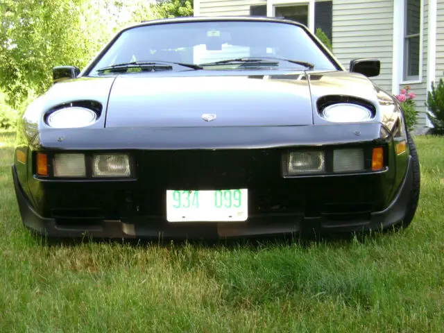 1983 Porsche 928 Black Leather