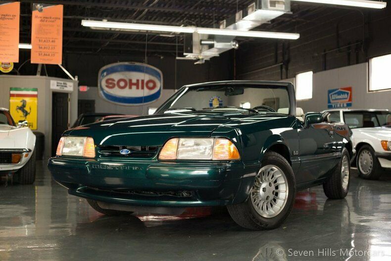 1990 Ford Mustang 7-Up Edition, Convertible