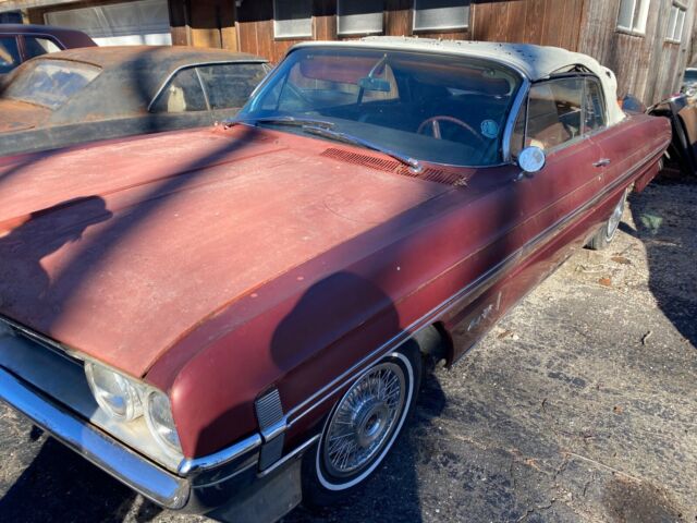 1961 Oldsmobile Ninety-Eight 98 not Starfire but loaded like one n 394 engine