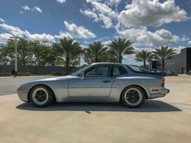 1986 Porsche 944 Turbo