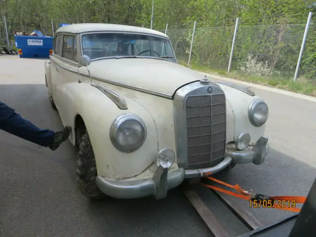 1957 Mercedes-Benz 300-Series