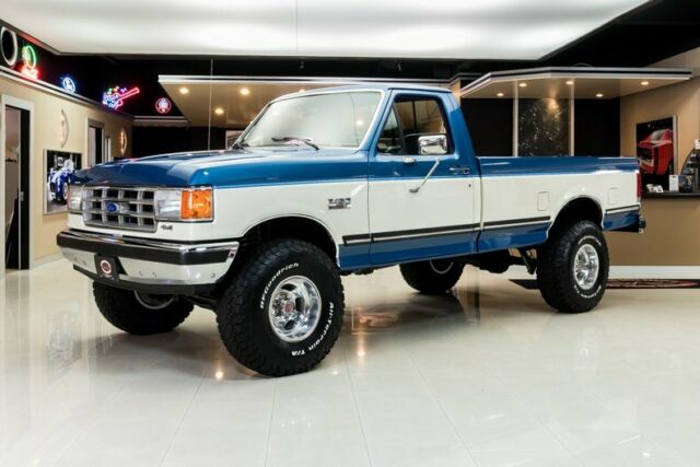 1988 Ford F-150 XLT Lariat 4X4 Pickup