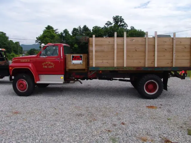 1985 Ford F700