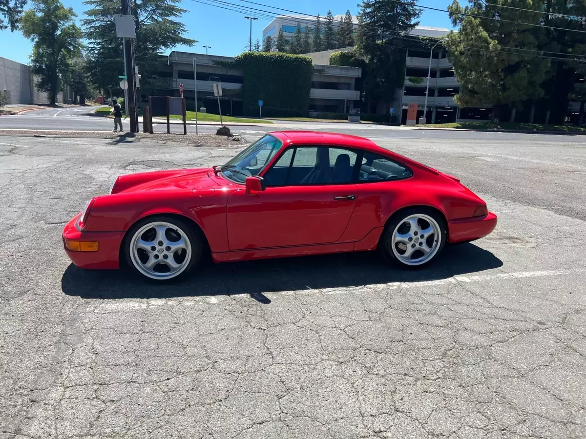 1989 Porsche 911 Coupe Carrera 4